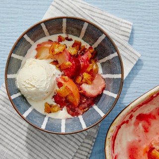 Stone Fruit Brown Betty in blue patterned bowl